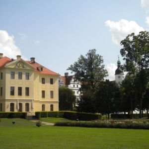 Barockgarten mit Blick auf das Palais