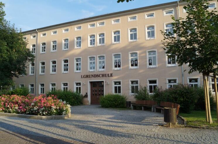1. Grundschule Franz-Schubert-Allee