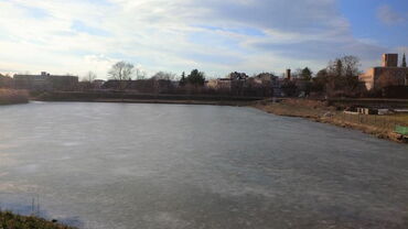 Eisfläche auf dem Gondelteich