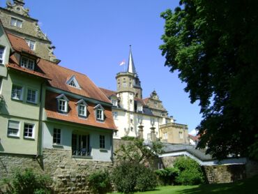 Blick auf Öhringer Schloss aus Richtung Hofgarten