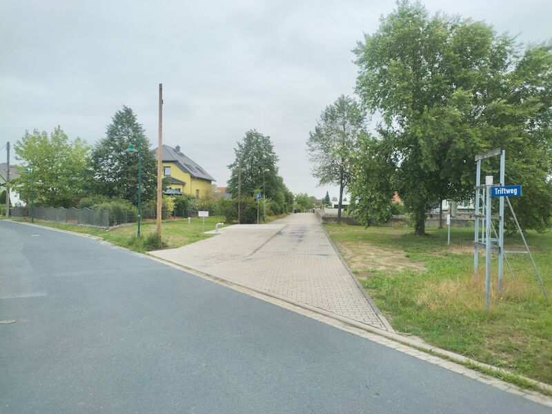 Freianlagen und Bau unterirdischer Löschwasserbehälter im OT Zabeltitz am Triftweg - Aufnahme 03062024