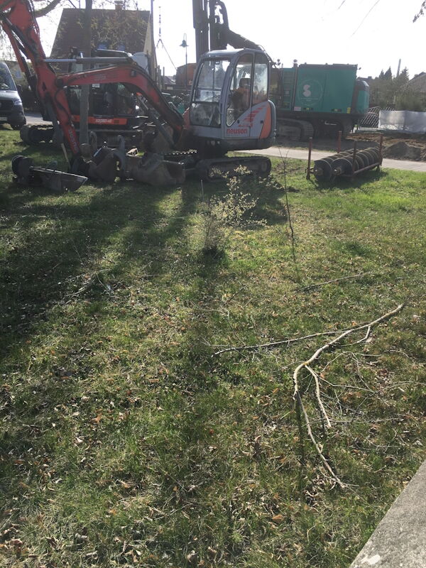Freianlagen und Bau unterirdischer Löschwasserbehälter im OT Zabeltitz am Triftweg - Ausgangszustand der Fläche, Aufnahme Stadtverwaltung Großenhain
