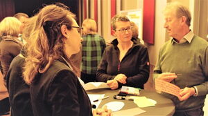 Foto zeigt einen Thementisch bei der Auftaktveranstaltung.