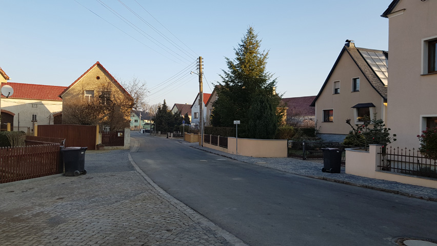 Instandsetzung Kalkreuther Straße im OT Rostig, mit Instandsetzg. Gehwege, Fertigstellung, Aufnahme 03122020
